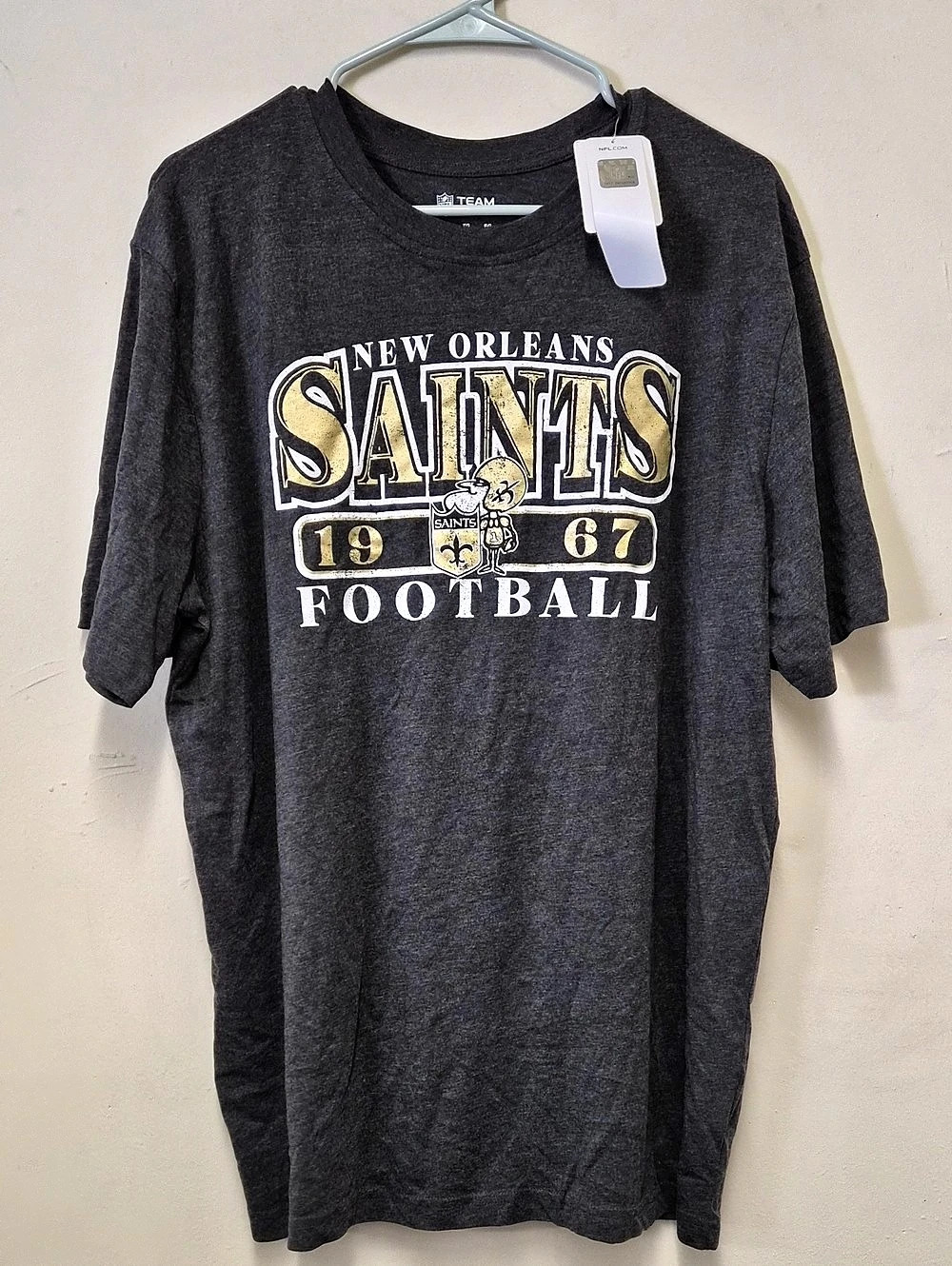 NFL Team Apparel New Orleans Saints Est. 1967 Football T-Shirt| Size XL